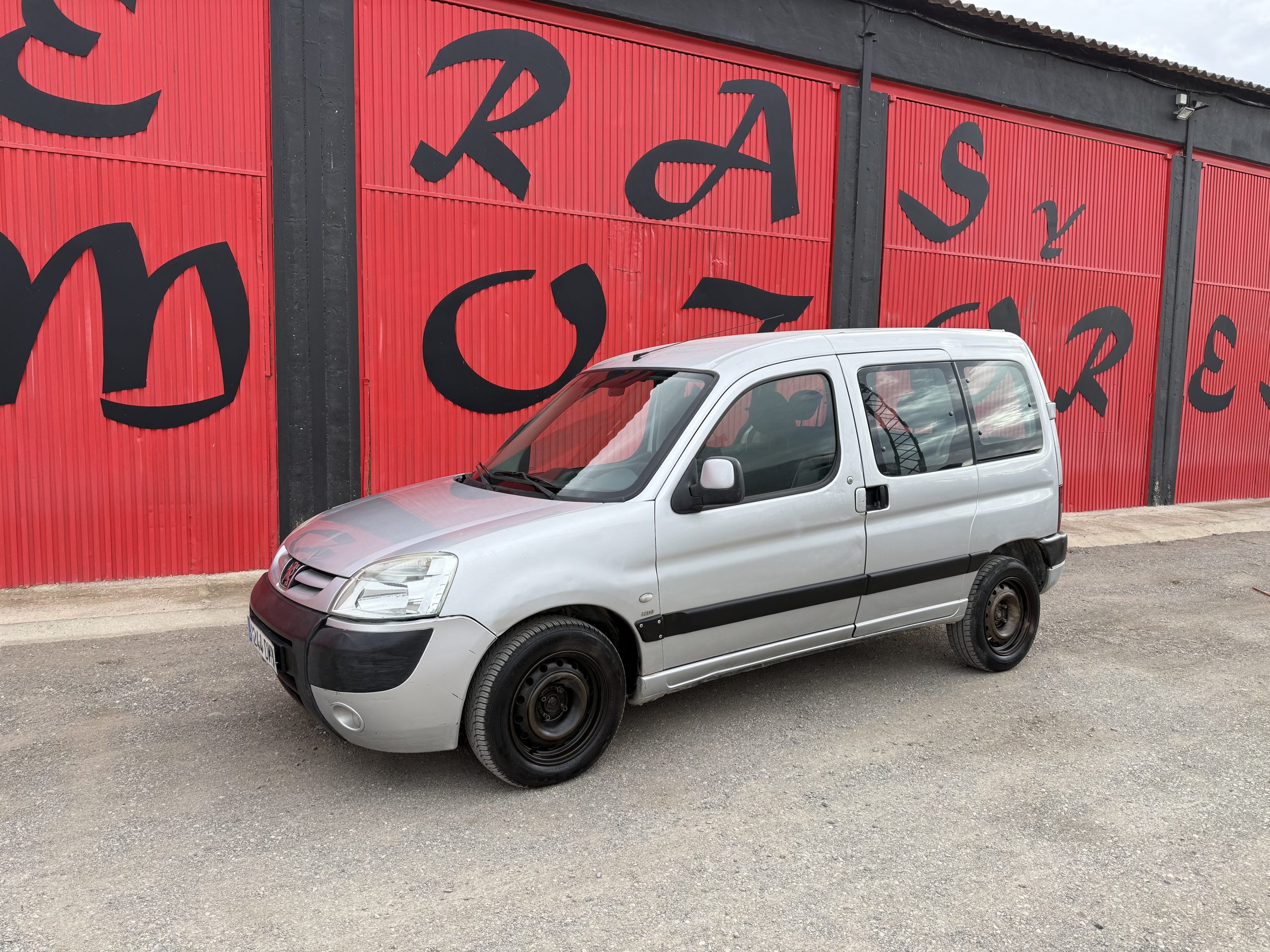 PEUGEOT PARTNER
